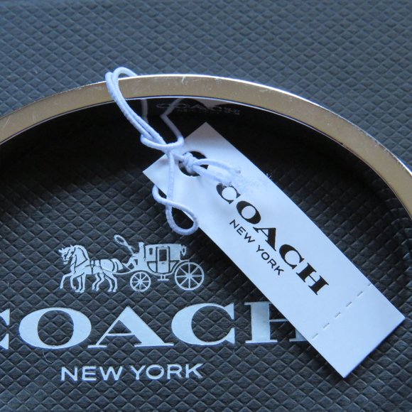 Coach Kissing C Flower Bangle (Gold) - Picture 5 of 5